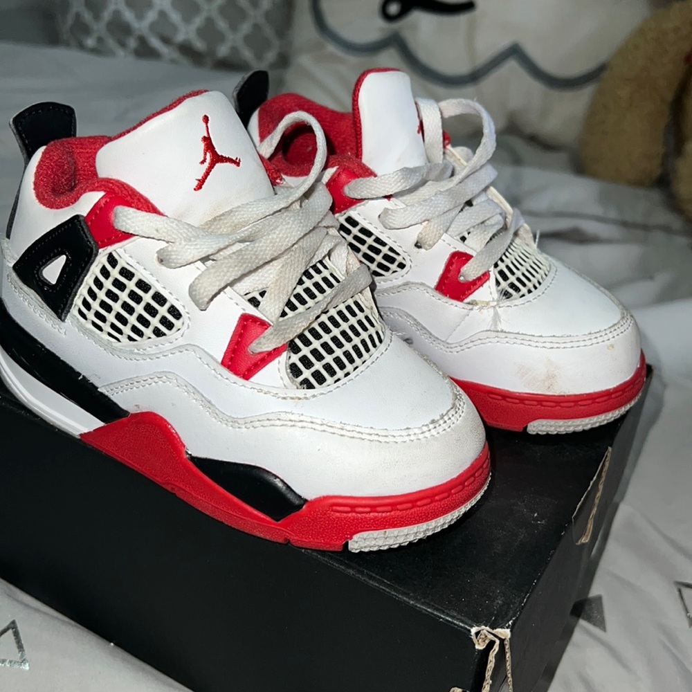 Toddler Jordan 4’s